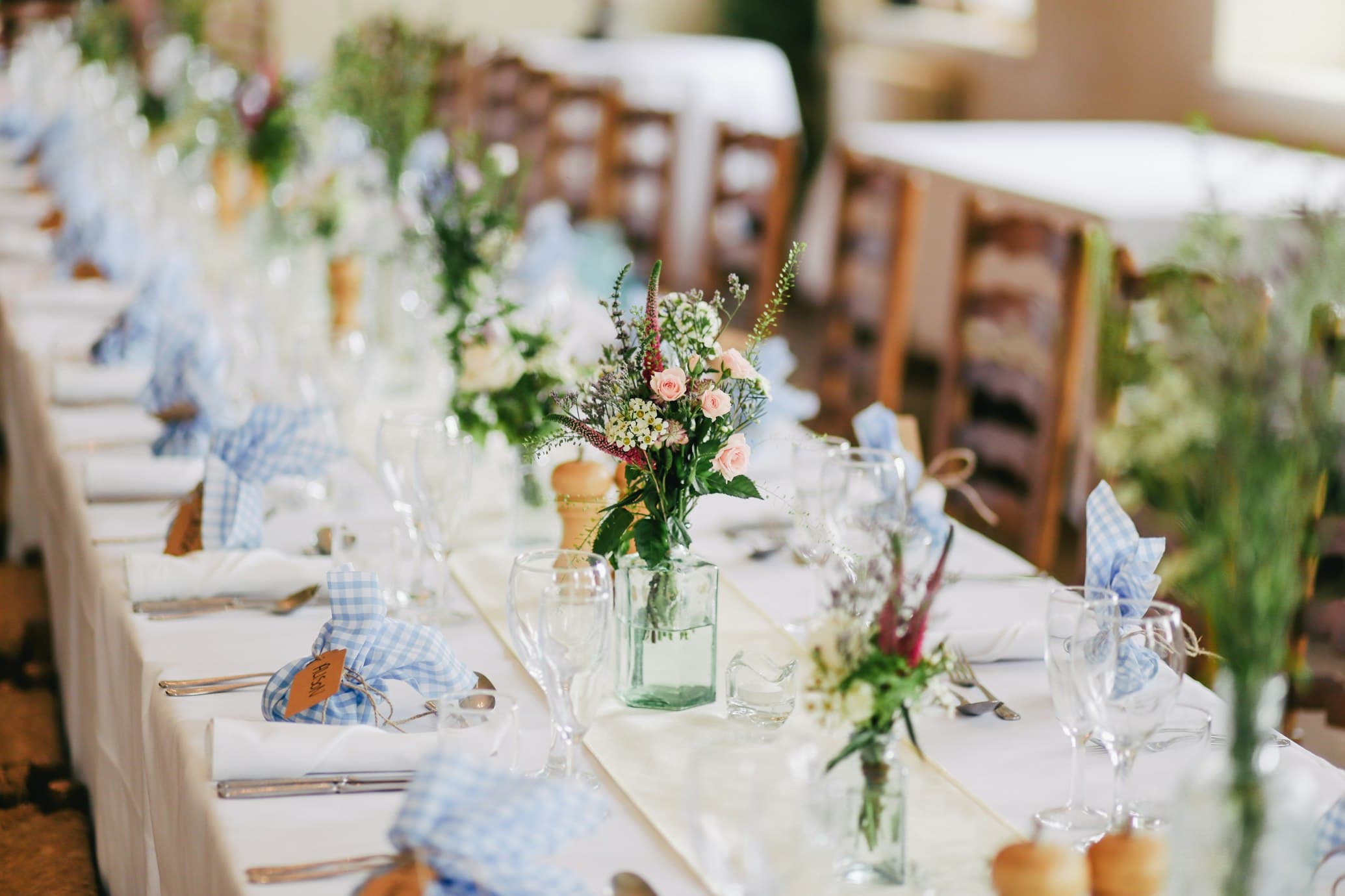 Unforgettable Weddings - Opulent Decor and Events